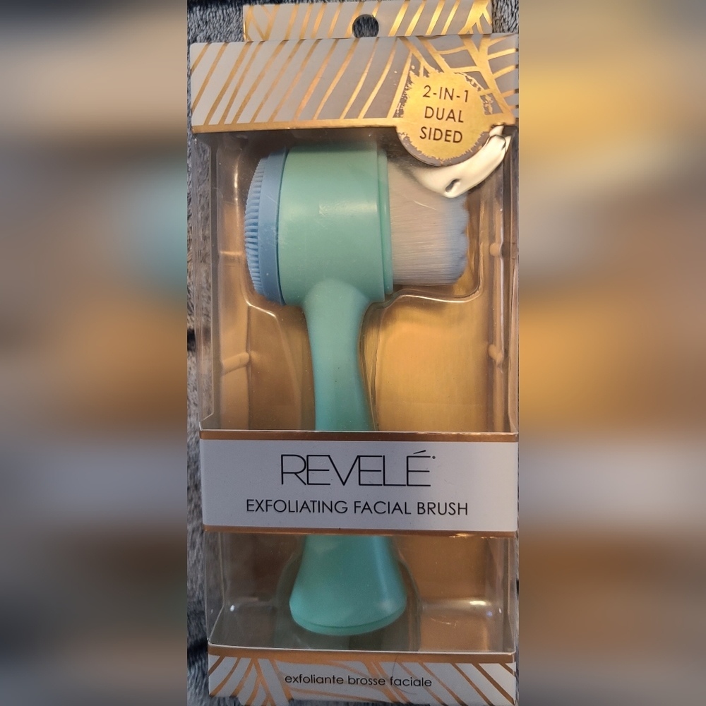 NIB 2 in 1 Dual Sided Revele Exfoliating Facial Brush - Mint Green